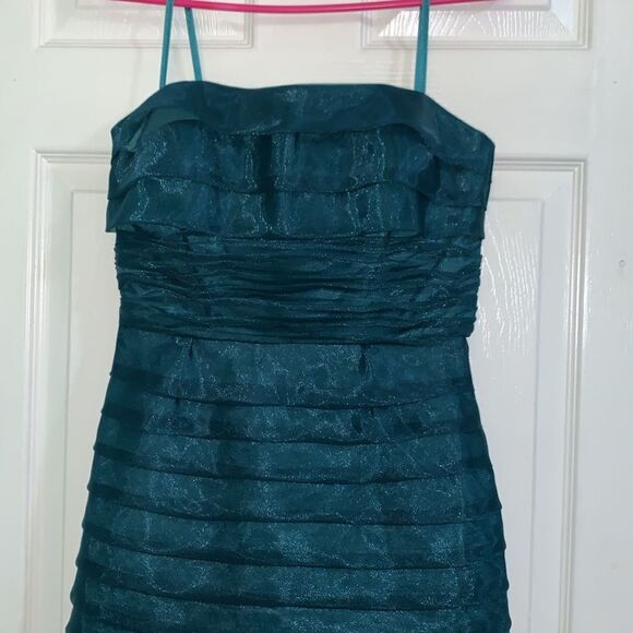 HOCO Dress Max And Cleo Organza Ruffled Cocktail Forrest Green Color Size 6 - Picture 2 of 6